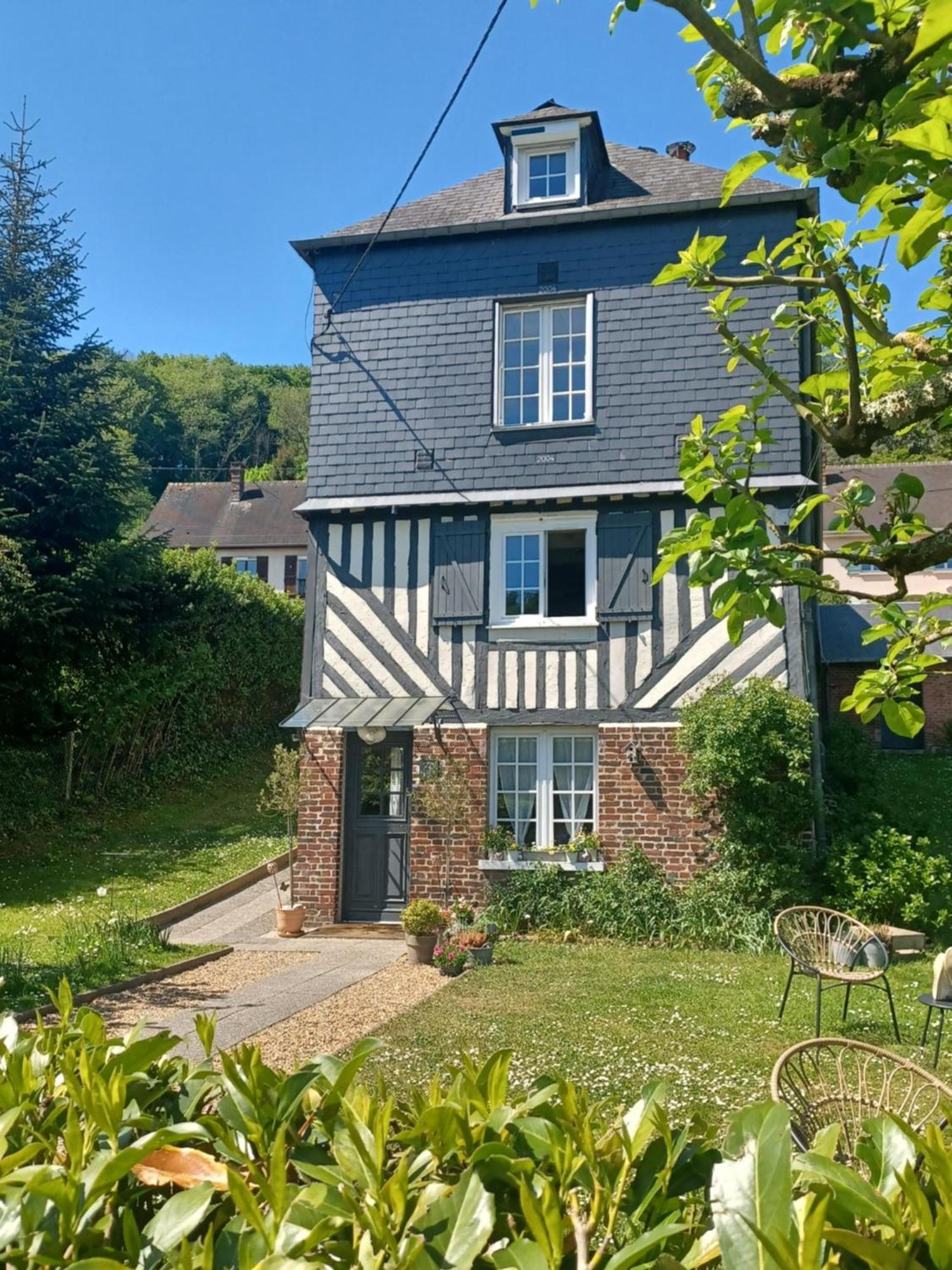 Les Pommiers Bed and Breakfast Honfleur Eksteriør billede