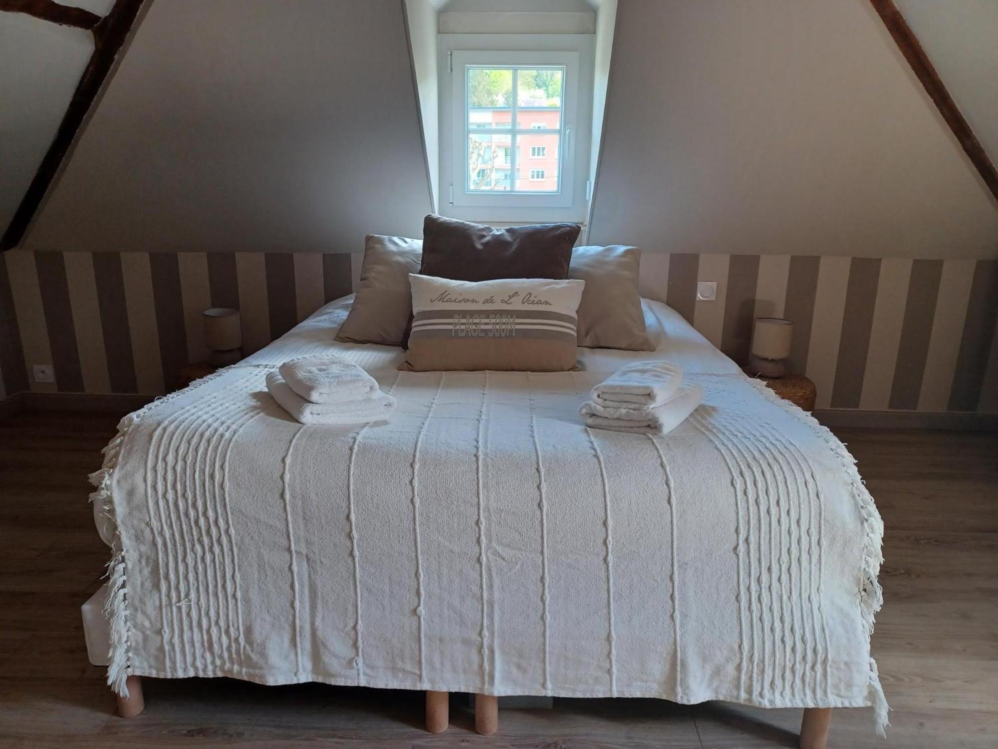Les Pommiers Bed and Breakfast Honfleur Eksteriør billede